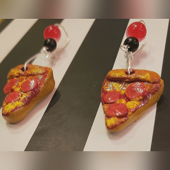 Handmade Clay Bead Pizza Dangle Earrings - Picture 3 of 3